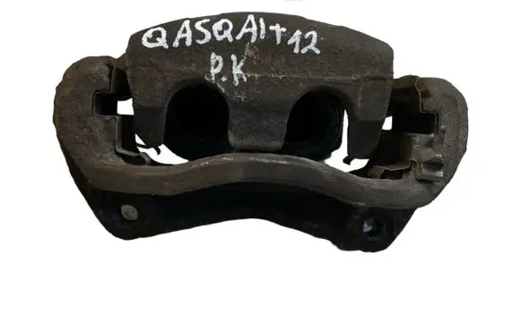 Nissan Qashqai+2 Front brake caliper