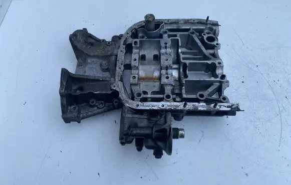 Toyota Previa (XR30, XR40) II Oil sump