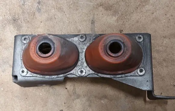 Muffler mount bracket/holder