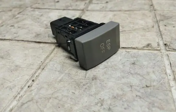 KIA Sorento ESP (stability program) switch 