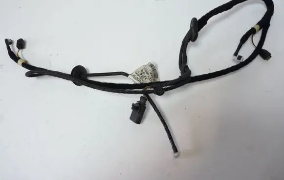 Volkswagen Touareg II Windshield washer fluid hose 7P6971204C