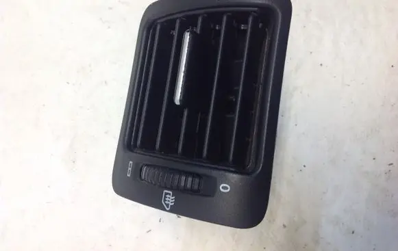 Mercedes-Benz ML W163 Dashboard side air vent grill/cover trim A1638300254