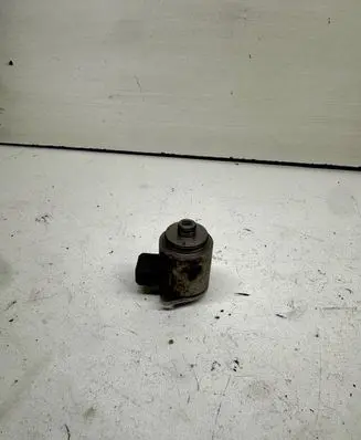 BMW 5 E39 Hydraulic servotronic pressure valve 01316886 0225250