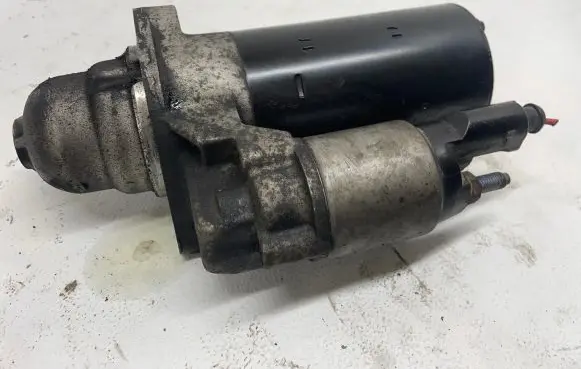 Audi A4 S4 B7 8E 8H Starter motor 059911024 0001109258
