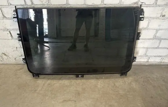 BMW 6 G32 Gran Turismo Sunroof glass 7488433