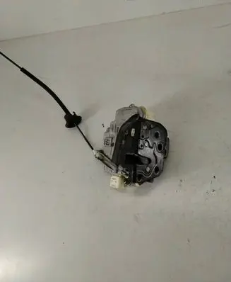 Audi A8 S8 D3 4E Front door lock 4F2837016B