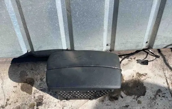 BMW X5 E70 Armrest 0111258