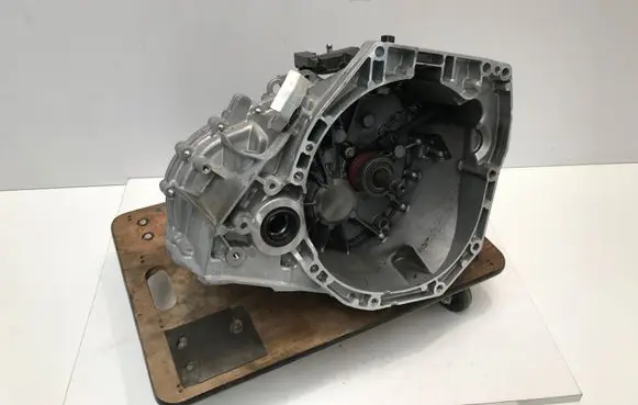 Nissan Qashqai J12 Manual 6 speed gearbox TL4169 B011311 320106980R
