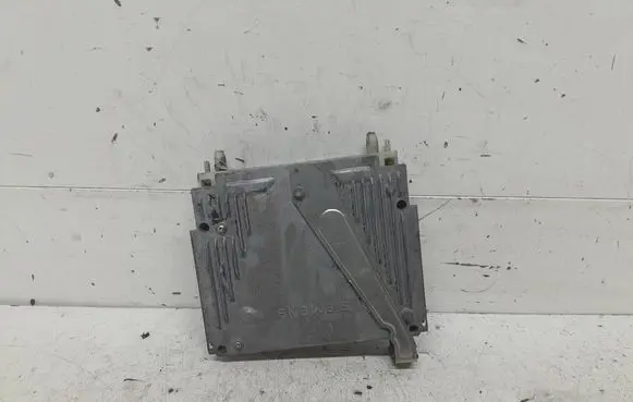Volvo 850 Engine control unit/module P9135975 S103955400D