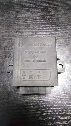 Volkswagen Golf IV Other relay 0335411040