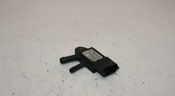Nissan Note (E12) Air pressure sensor 0281002772 8200469905