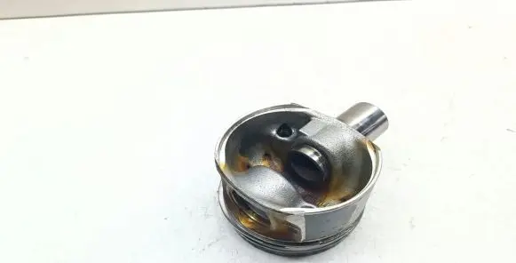 BMW 3 F30 F35 F31 Piston 84L117