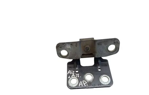Volvo XC90 Tailgate/trunk/boot hinge 30674732 C8P5C