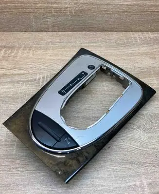 Mercedes-Benz E W211 Gear shifter surround trim plastic 2118206510 A2115420126