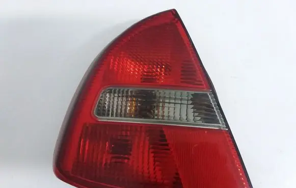 Mitsubishi Carisma Rear/tail lights