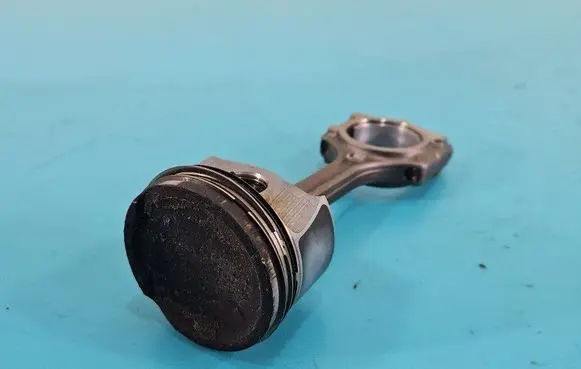 Piston