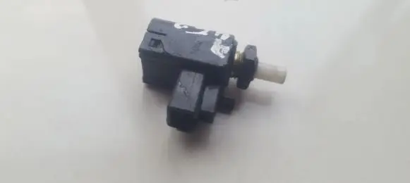 Toyota Corolla Verso AR10 Brake pedal sensor switch CV591