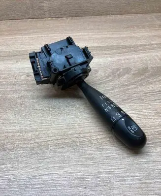 Toyota Yaris Verso Wiper control stalk 173647