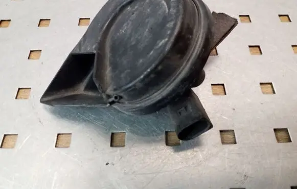 Seat Ibiza III (6L) Horn signal A28657625