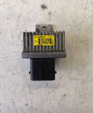 Opel Vivaro Glow plug pre-heat relay 8200859243