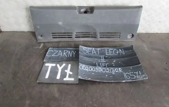 Seat Leon (1P) Trunk/boot sill cover protection 1P0863459B