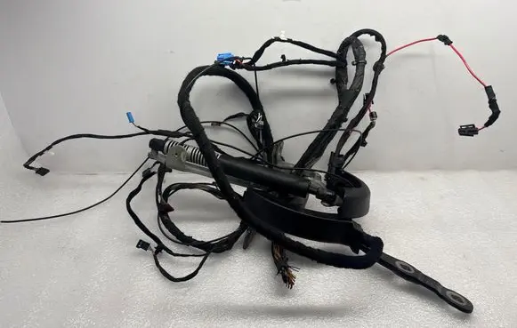 BMW 5 G30 G31 Tailgate/trunk/boot hinge 7390414