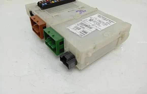 Ford S-MAX Fuse module 7G9T14A073DD 000080850841 28130621-l5221