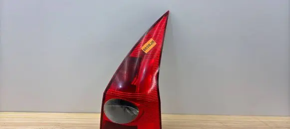 Renault Megane II Rear/tail lights 8200142683