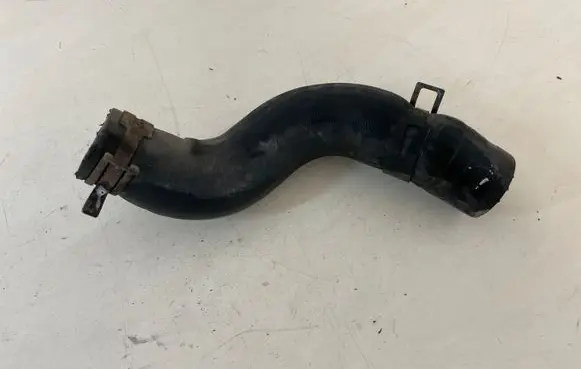 Toyota Avensis T250 Engine coolant pipe/hose B60307 B60307235