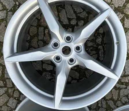 Ferrari F8 Tributo R20 alloy rim 318889