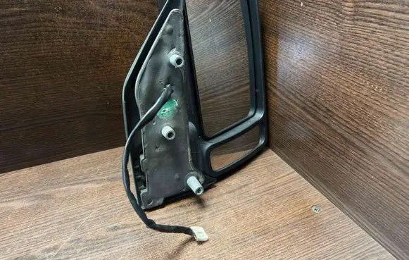 Front door electric wing mirror