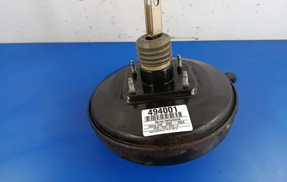 Volvo S40, V40 Brake booster 30652089