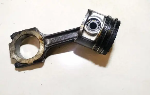 Alfa Romeo 156 Piston with connecting rod