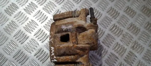 Toyota Avensis Verso Rear brake caliper