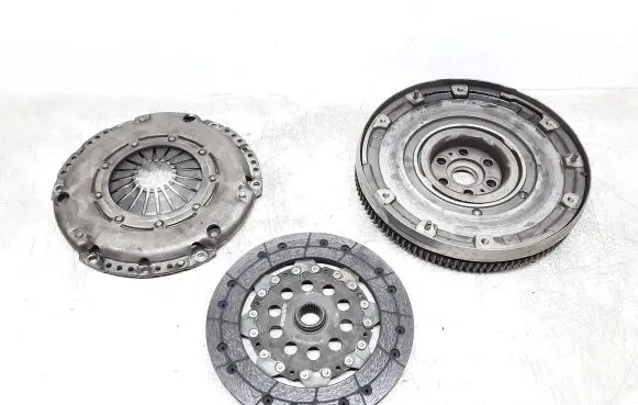 Volvo V50 Clutch set kit 3M517563BC 8675216 3M516477EB