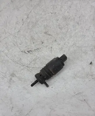 BMW 5 E34 Windscreen/windshield washer pump