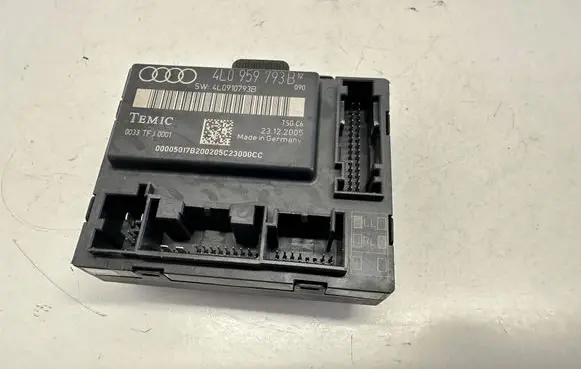 Audi Q7 4L Door control unit/module 4L0959793B 4L0910793B 3TFJ000