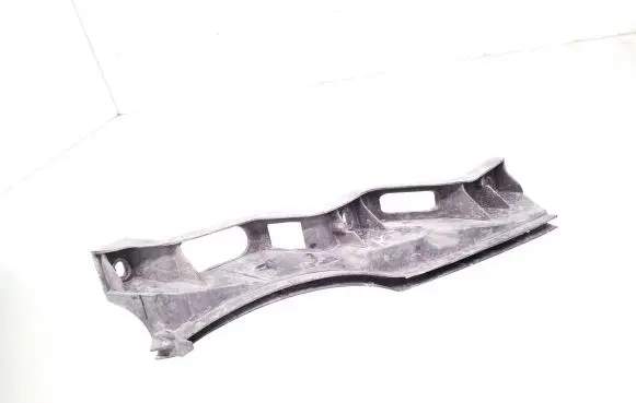 Volkswagen PASSAT B6 Front bumper mounting bracket 3C0807889A