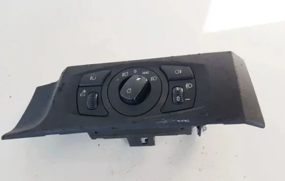 BMW 5 E60 E61 Light switch 6953739 33290203