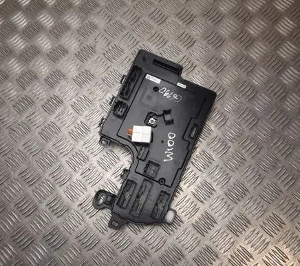 Tesla Model 3 Comfort/convenience module 107867332L