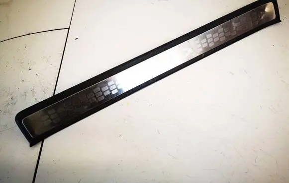Honda CR-V Front sill trim cover 84252swaa012m1
