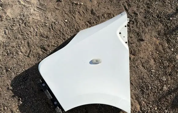 Opel Vivaro Fender 