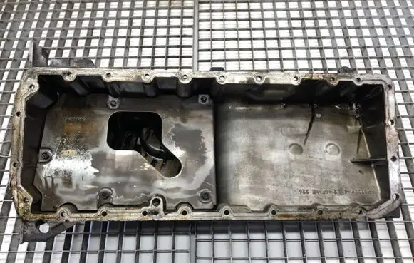 BMW 5 E60 E61 Oil sump 7801365