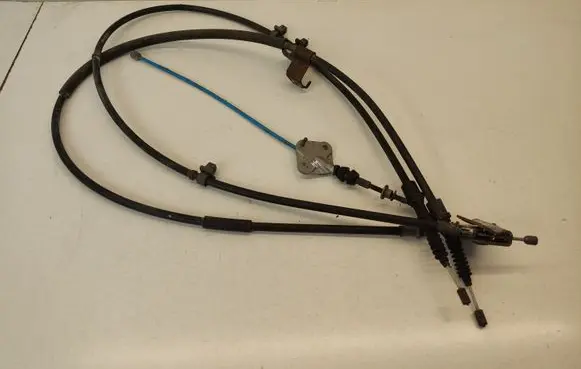Handbrake/parking brake wiring cable