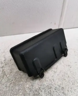 Volvo V40 Fuse box cover 30659177