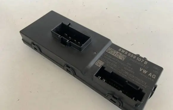 Tailgate/trunk control unit/module