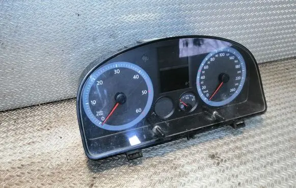 Volkswagen Caddy Speedometer (instrument cluster) 2K0920841A