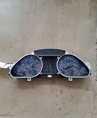 Audi A6 S6 C6 4F Speedometer (instrument cluster) 4F0920901C