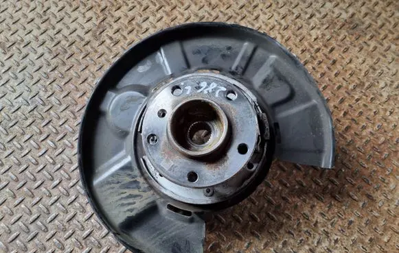 BMW 4 F36 Gran coupe Rear wheel hub 6867265