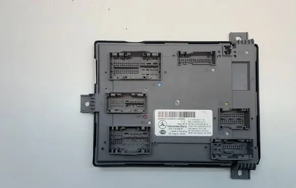Mercedes-Benz C W206 Central body control module A2069001124 5DK01696887 A2069013512